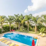 V5 Villa *