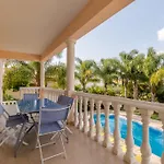 V5 Villa