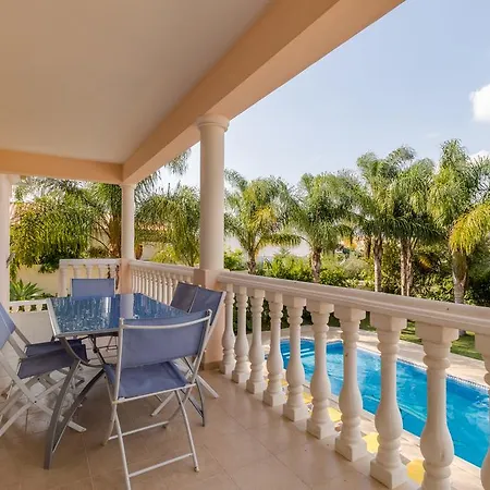 V5 Villa